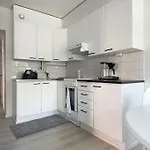 Apartment Aava's Apt. Free Parking *