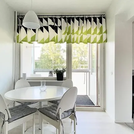 Aava's Apt. Free Parking 포리