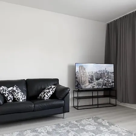 Aava's Apt. Free Parking Daire Pori