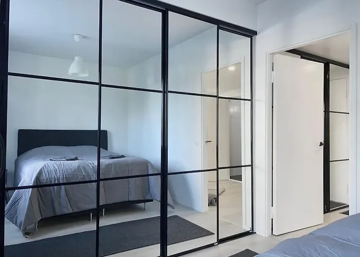 Aava's Apt. Free Parking アパート *