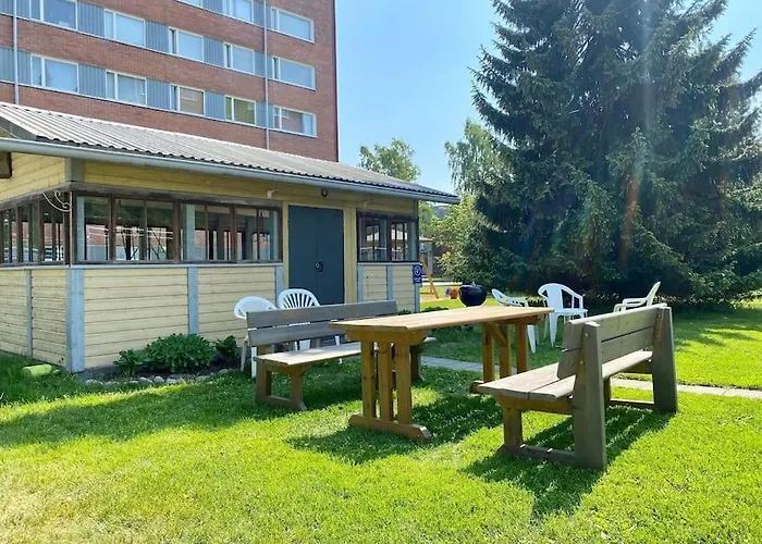 Aava's Apt. Free Parking